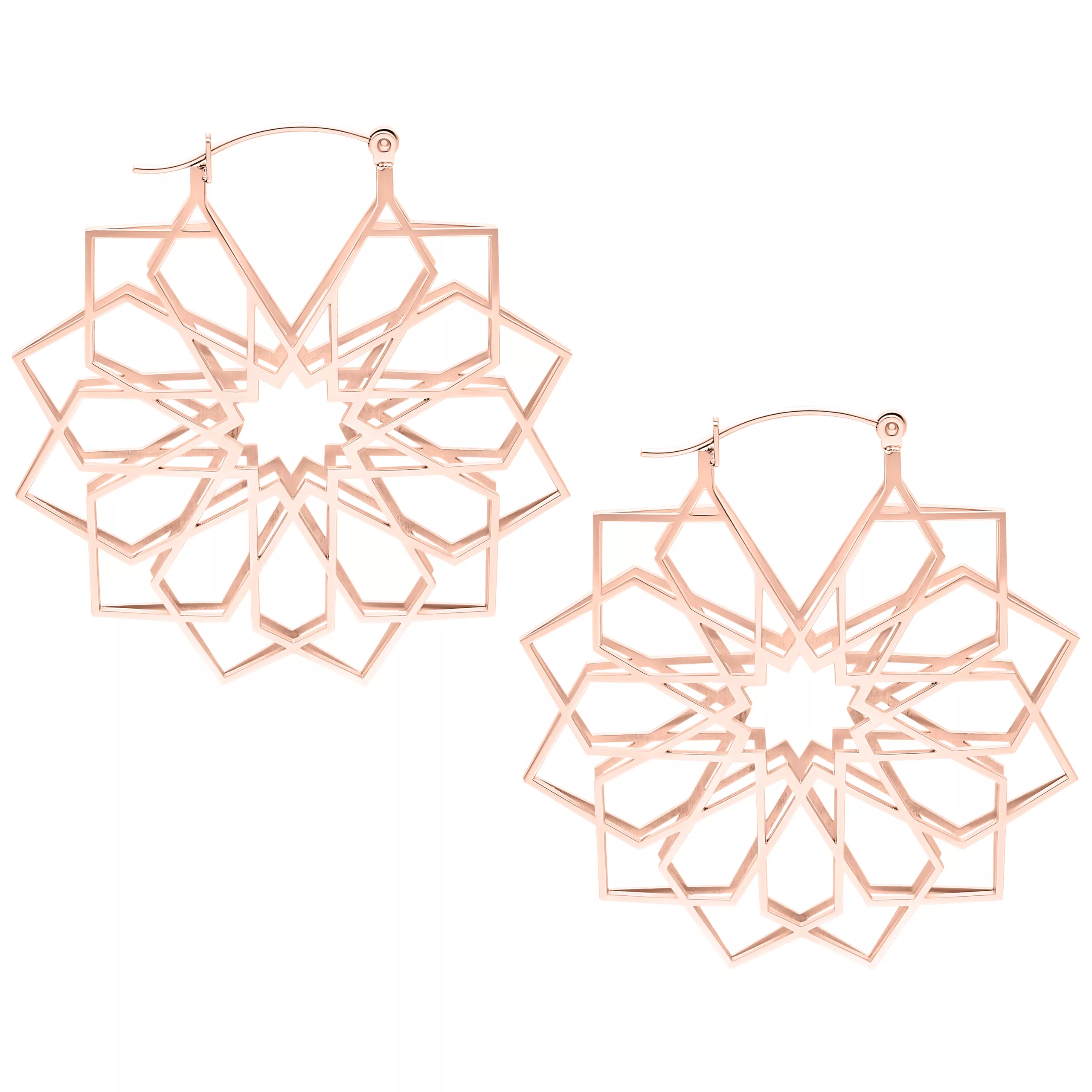 Roségoldene Kaleidoscope Hoops Ohrringe auf weißem Hintergrund