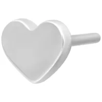 Silberfarbener Herz Aufsatz aus Titan auf weißem Hintergrund