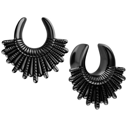 Schwarze Indiana Earsaddles aus Chirurgenstahl, Größe 8 mm, auf weißem Hintergrund