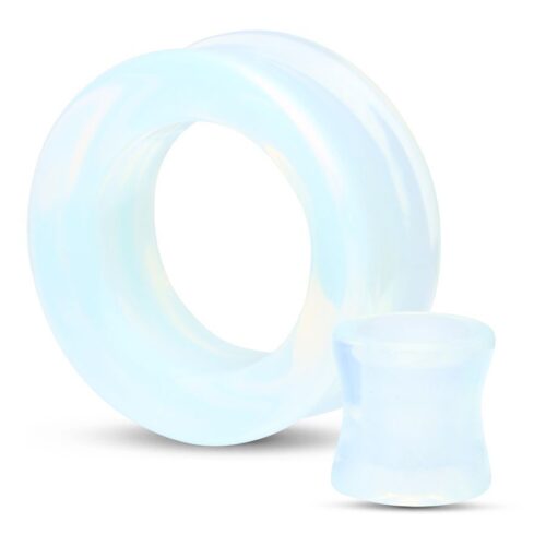 Weißer Stardust Tunnel aus Stein, auf neutralem Hintergrund