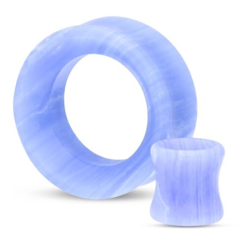 Blauer Bluelace Tunnel aus Stein in verschiedenen Größen auf weißem Hintergrund