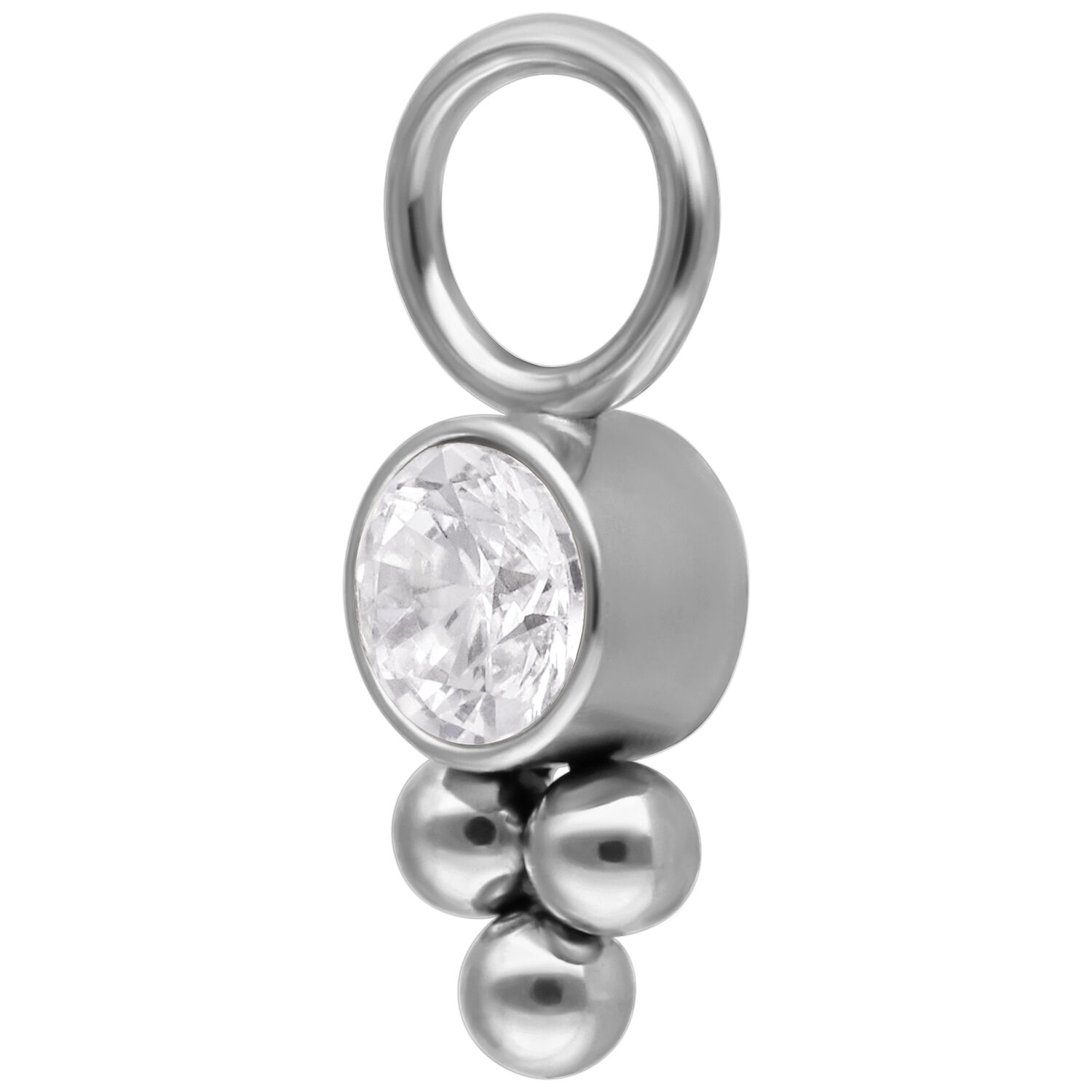 Silberner Kristall Cluster Piercing Anhänger aus Chirurgenstahl auf weißem Hintergrund