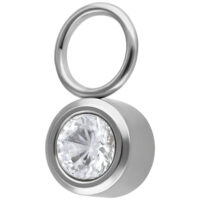 Runder Kristallanhänger aus Chirurgenstahl Silberner runder Piercinganhänger mit klarem Kristall auf weißem Hintergrund